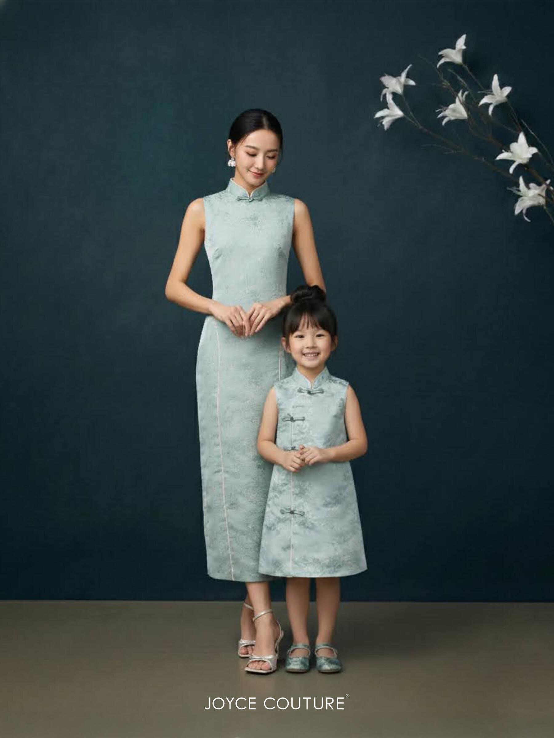 GREEN MOTHER DAUGHER 