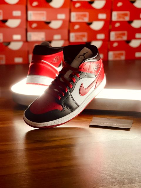 jordan mid alternate bred