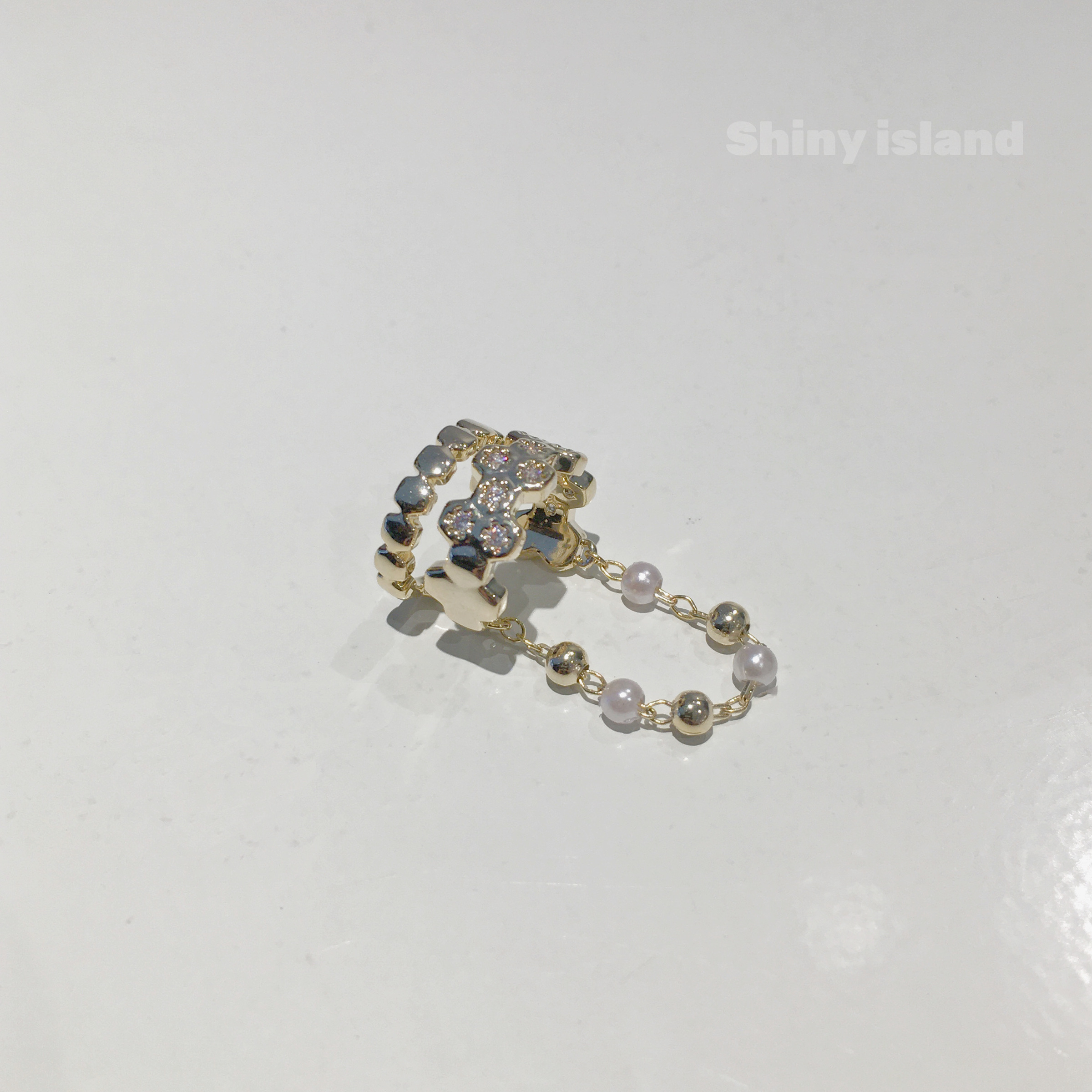 DF05F640-A938-4679-8657-E436CB4A4832