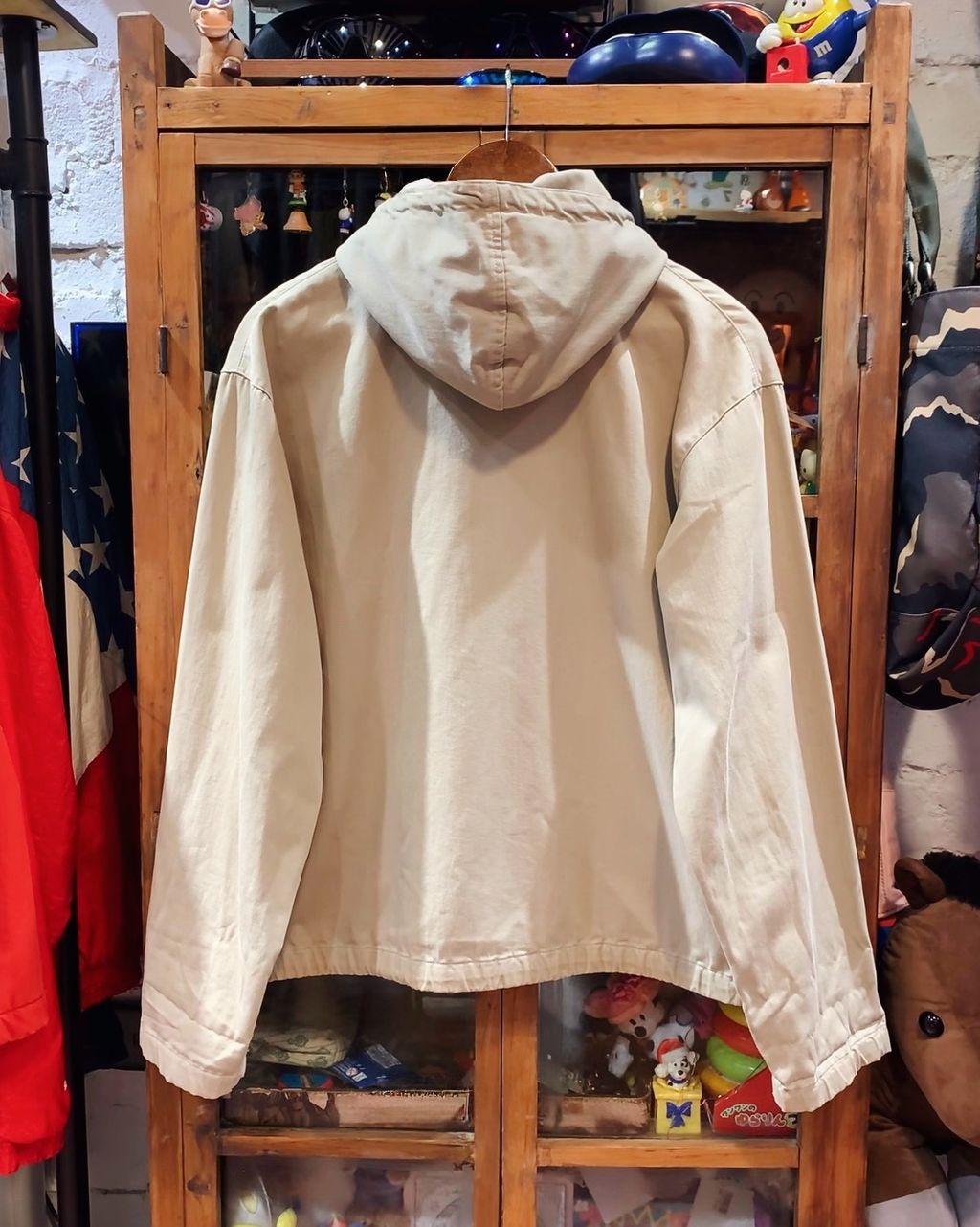 06C5AD8E-7B84-4289-8649-3967130D0833