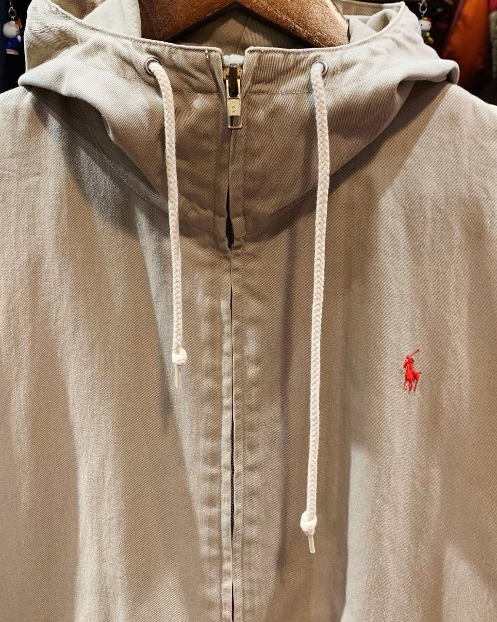 C46F74CD-74A4-49B8-B207-3529DBF56208