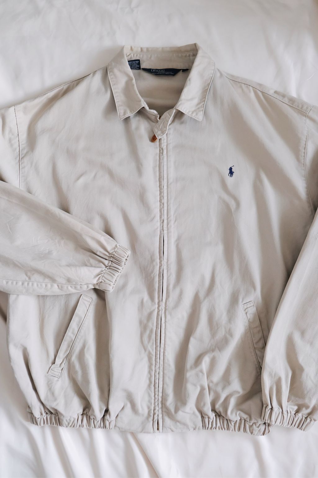 63DD04D6-C8DD-4303-AEF4-589F680E2074