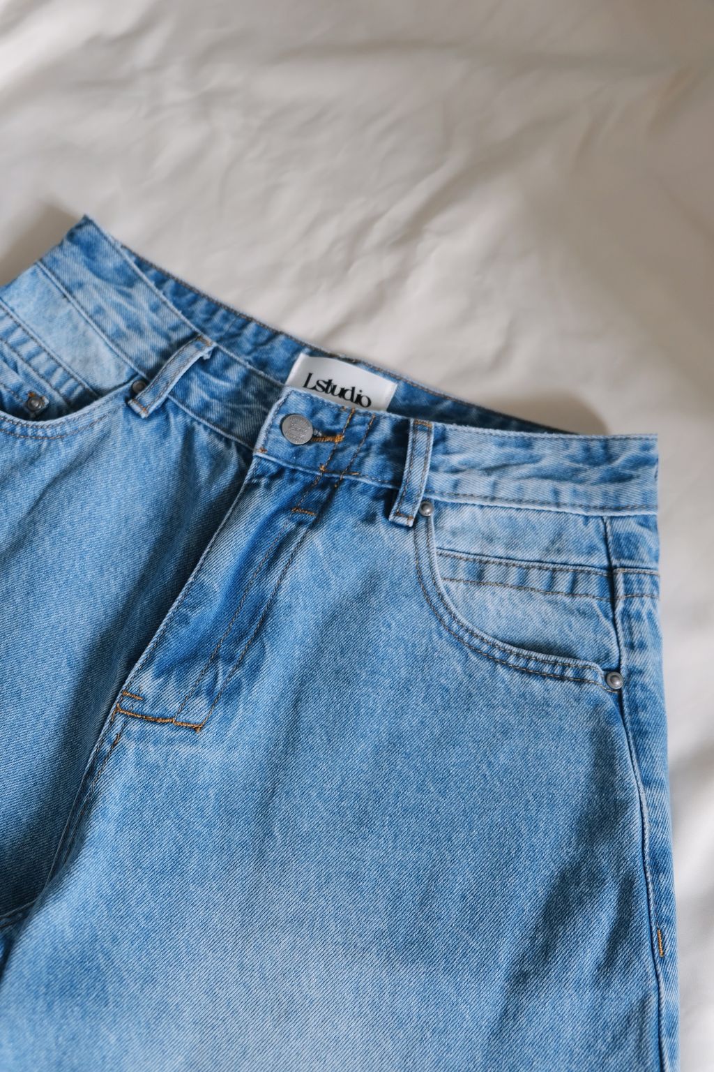 D3734088-C362-455F-85E8-9BC5E4827B2C