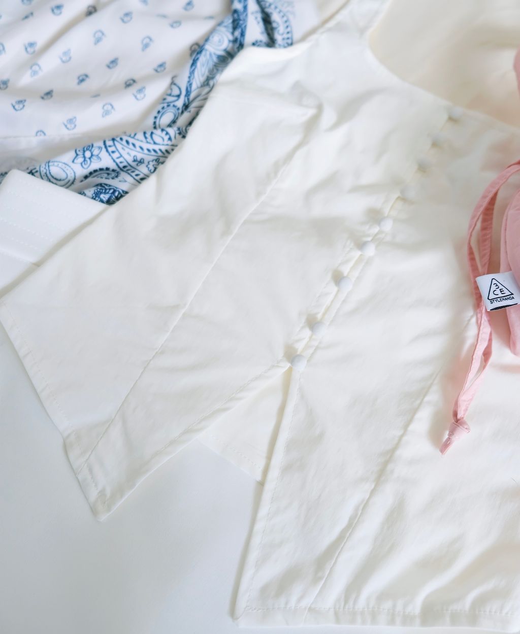 D6C803B4-9526-4980-9AFA-9C711149E4FB