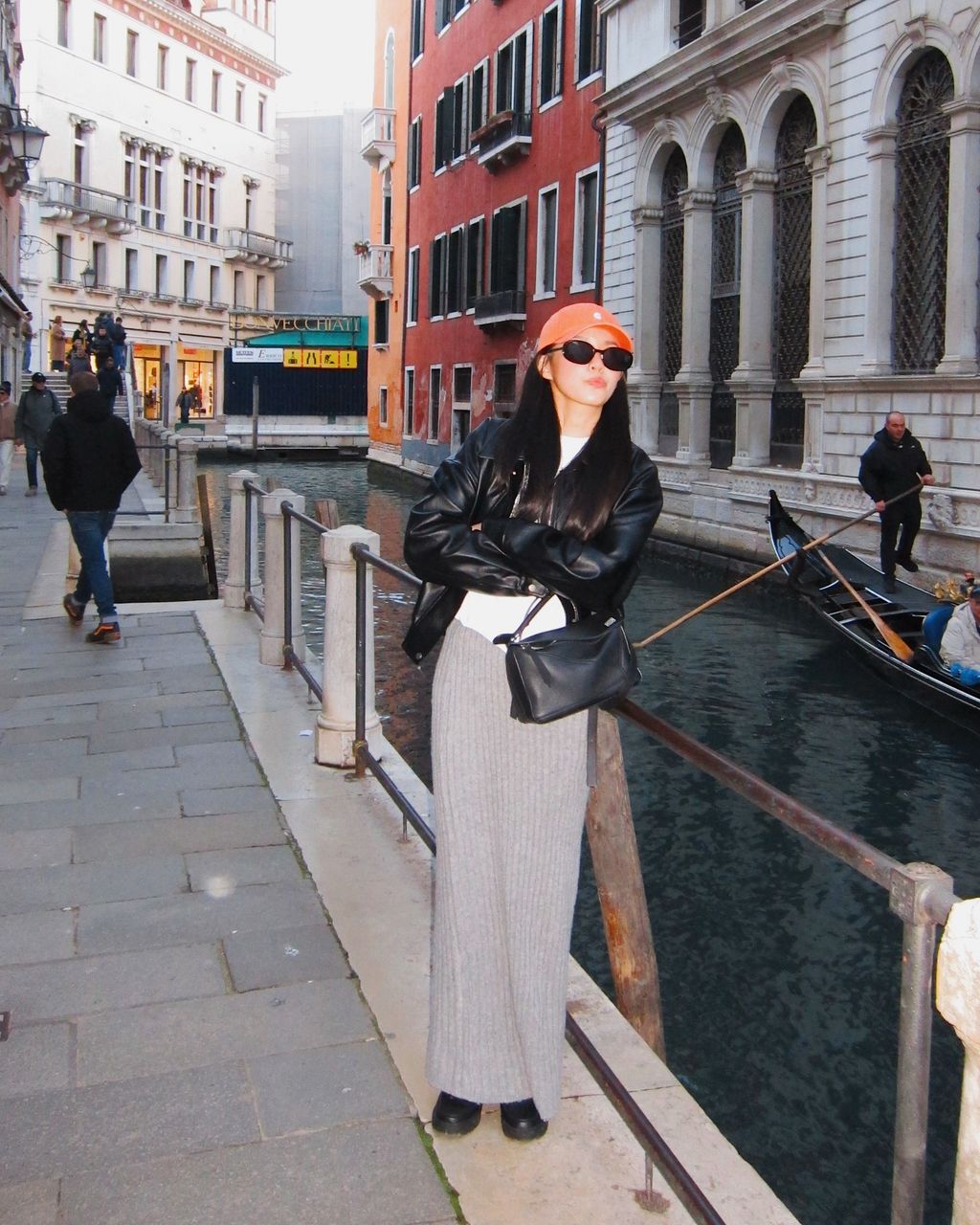 3C611951-517D-44C1-9243-F75BC1C4CC74