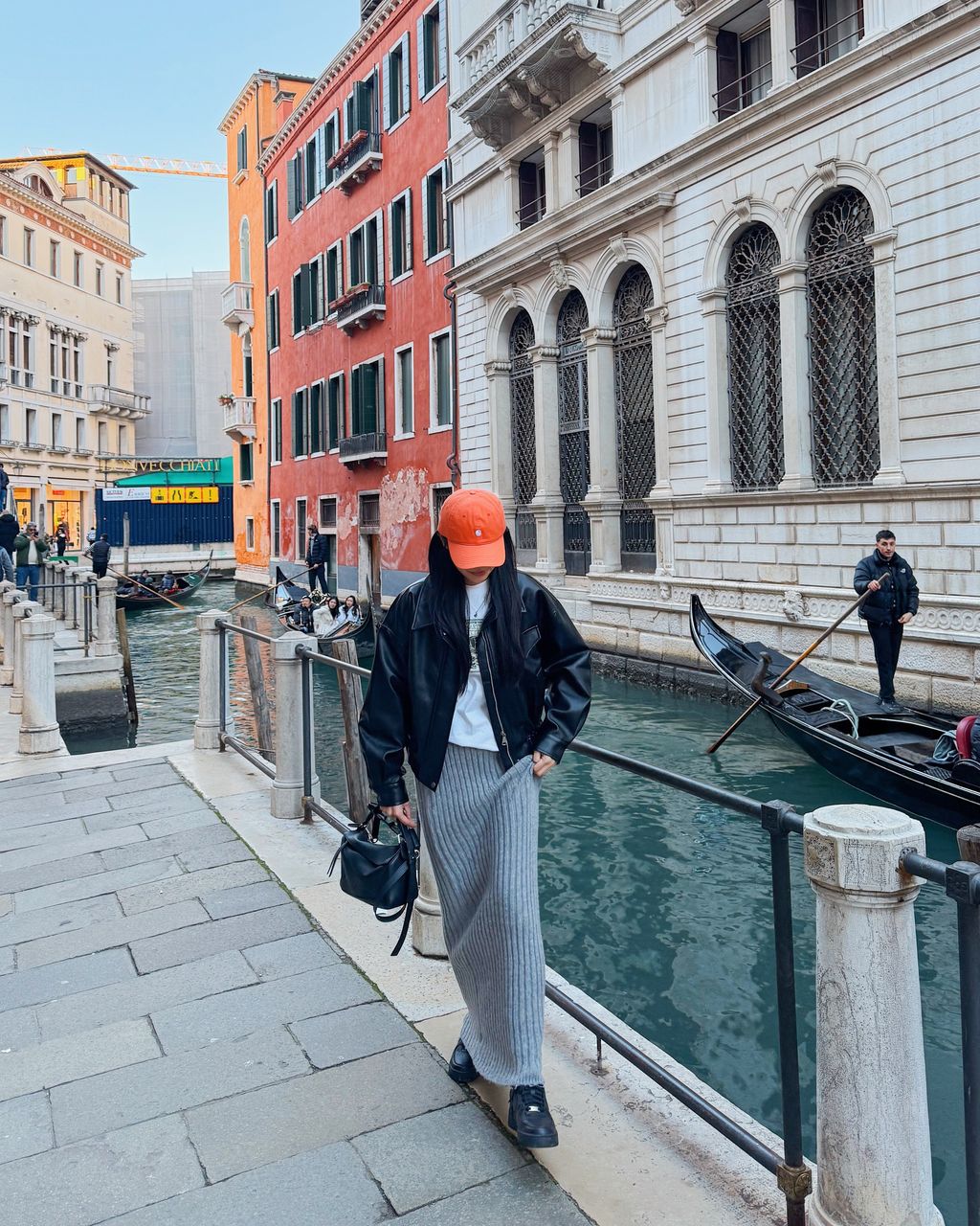 F7049ADF-2F49-485D-8B45-8010435C7672