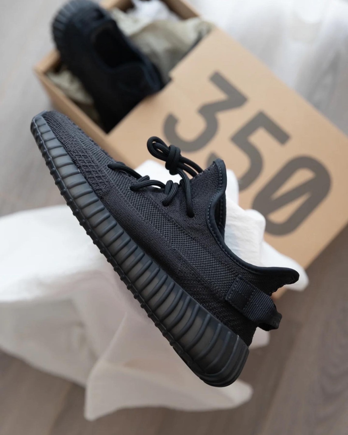 Adidas Yeezy Boost 350 V2 Onyx 黑武士【HQ4540】