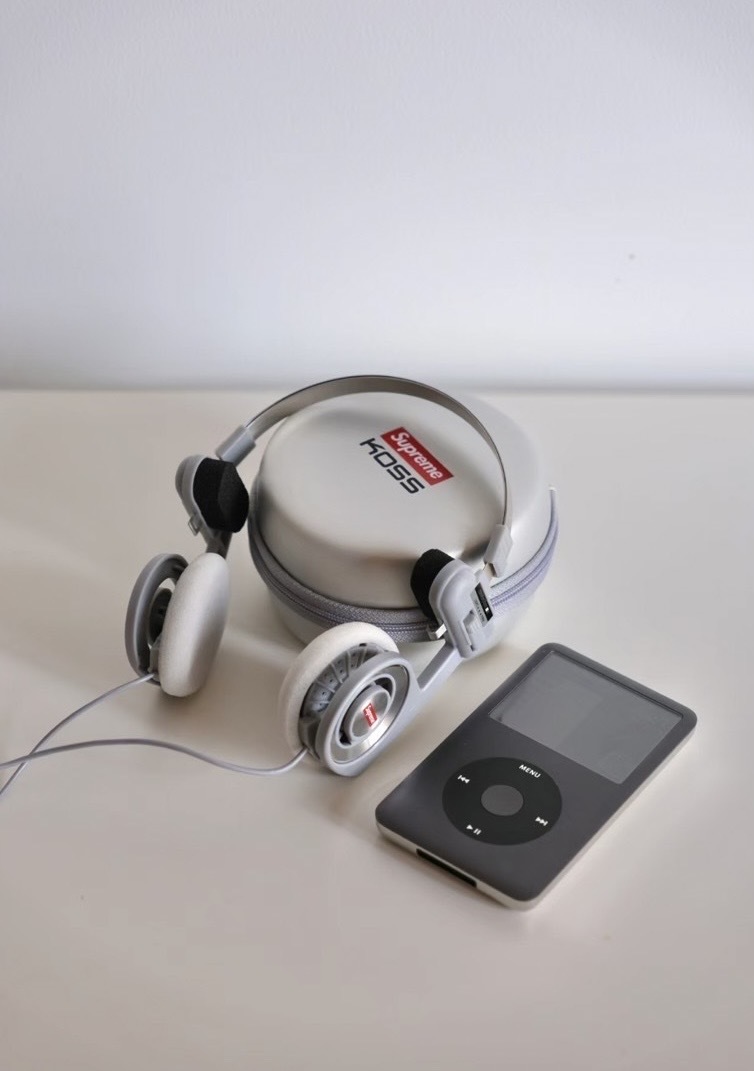 Supreme x Koss Portapro Headphones 耳機 (電子商品請使用宅配取件)