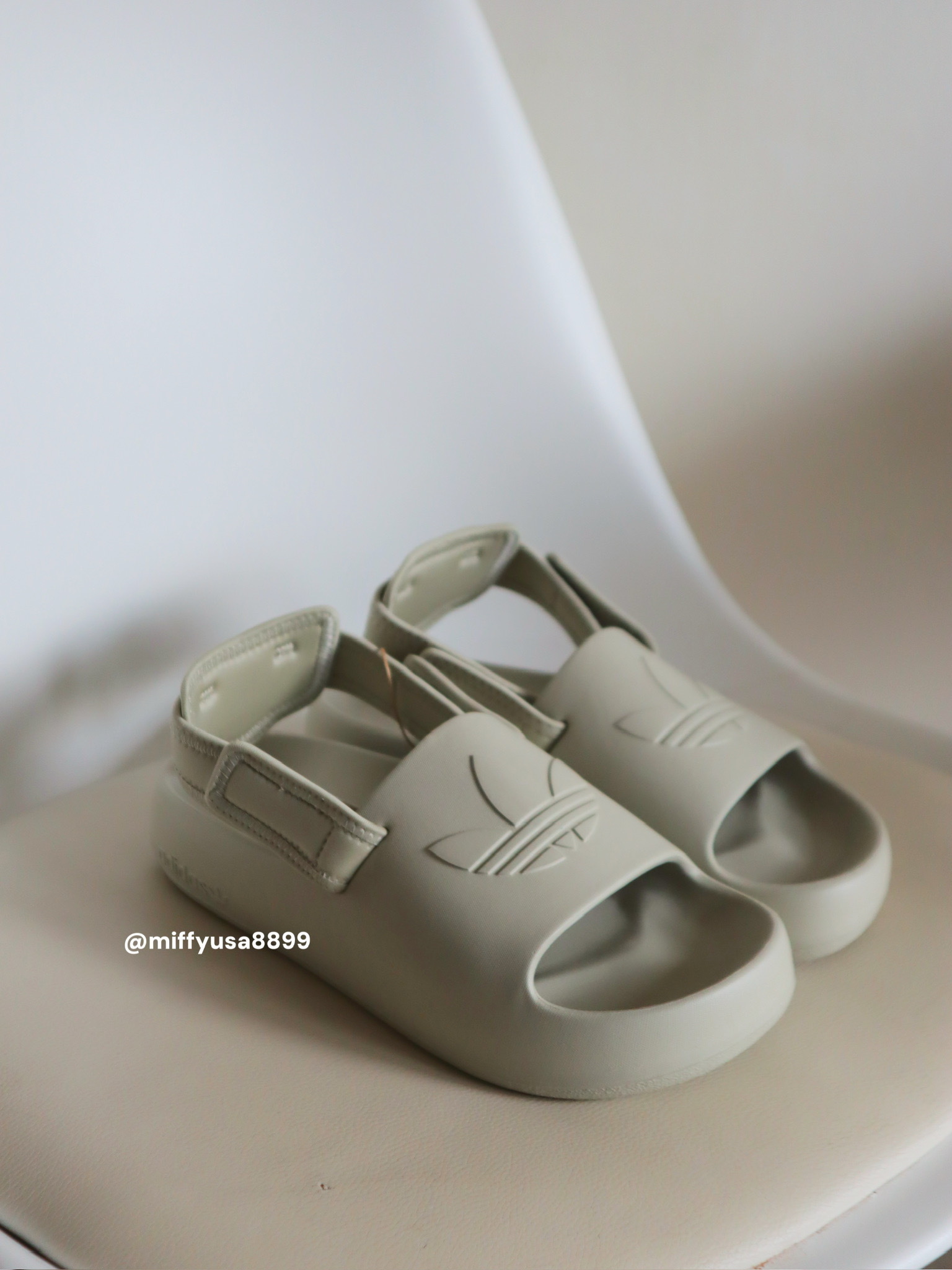 4E58D76E-BFBC-4E38-81F8-C8303A1C050A