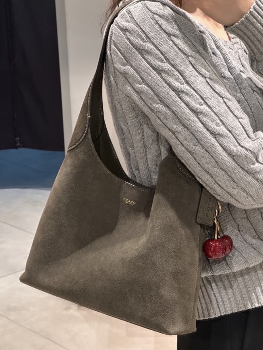 504C82E7-372D-436E-AE0B-CA215BA86E89