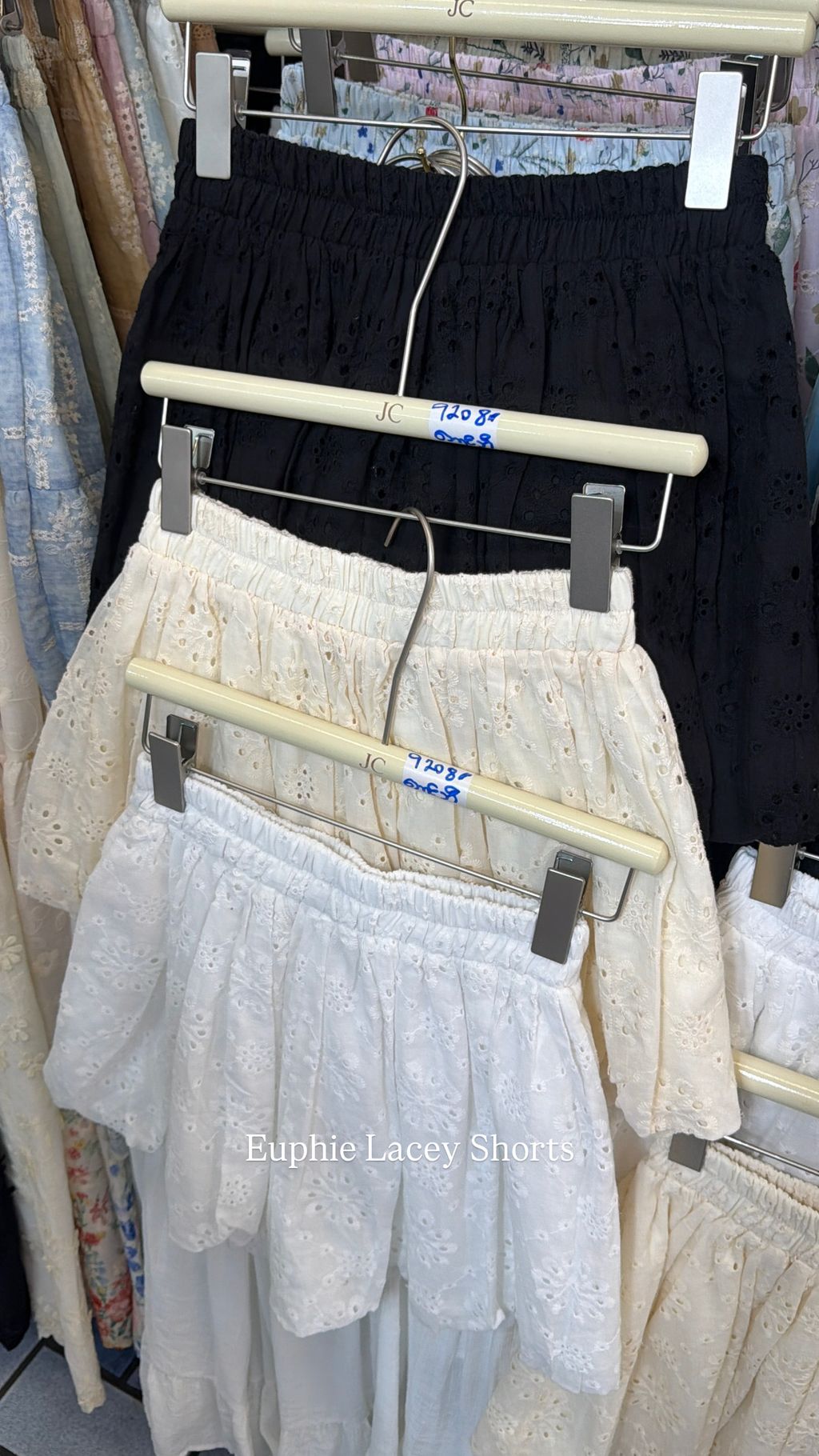 21548AC3-6482-4306-A018-516E4649F022