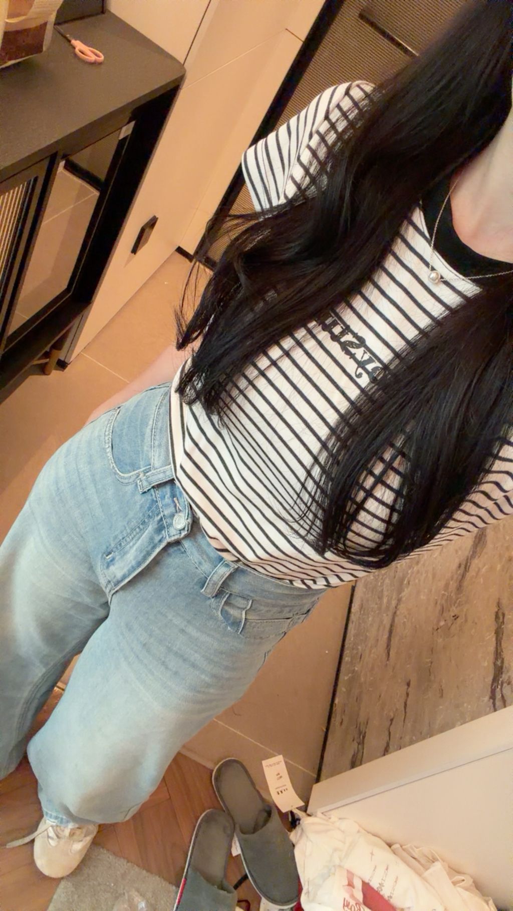 68530EE8-74DF-4C28-A86F-1E5CB47F4AD5