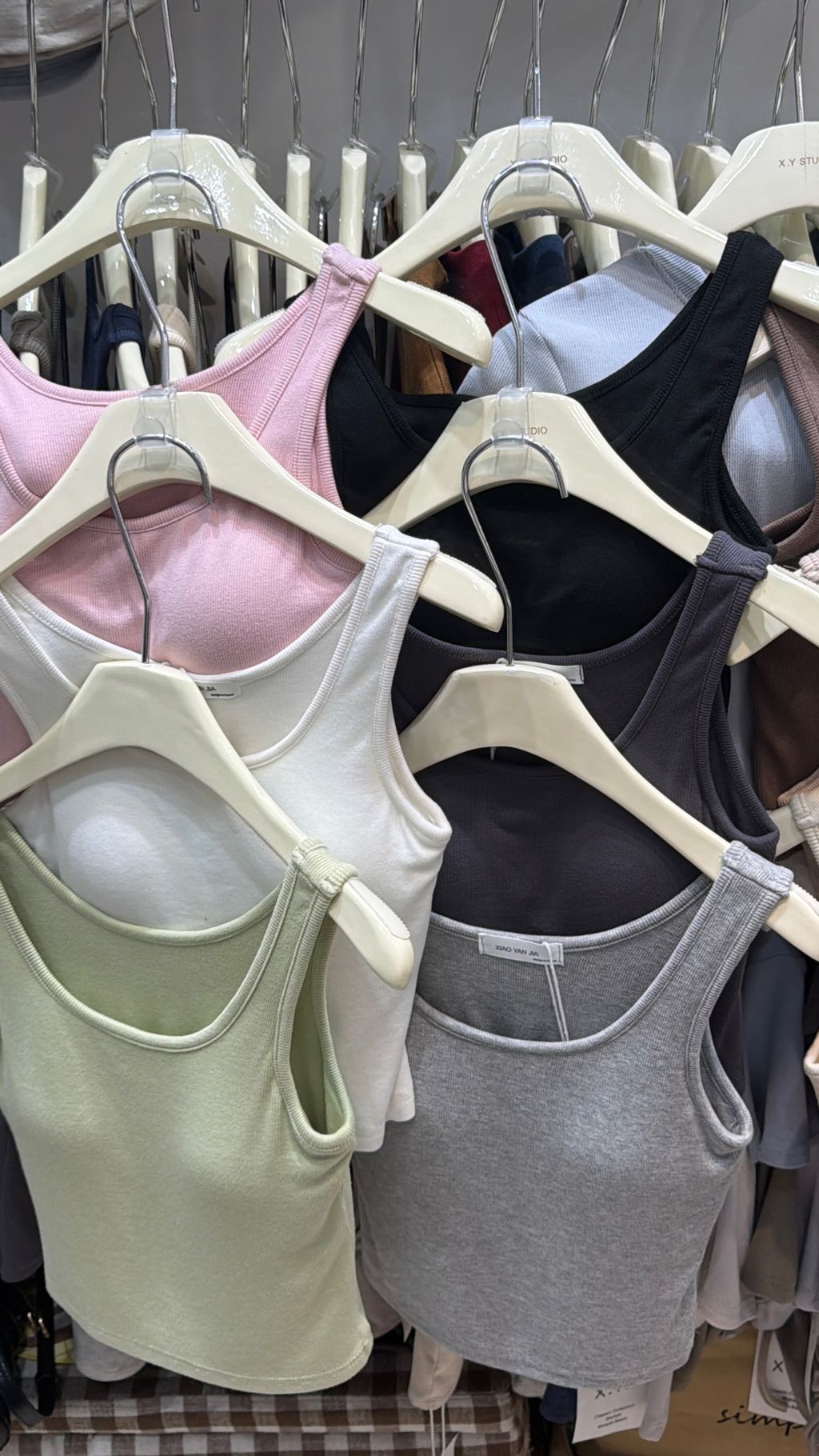 1326233E-C461-457B-9105-F6455AF36610