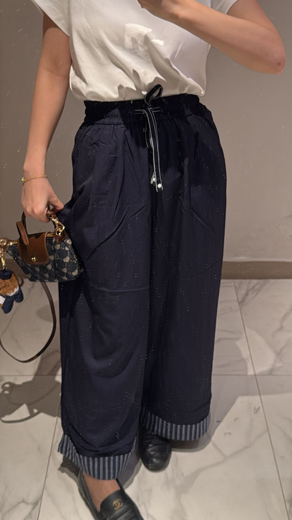 3A426160-B537-4709-8C85-FC9674EB2427