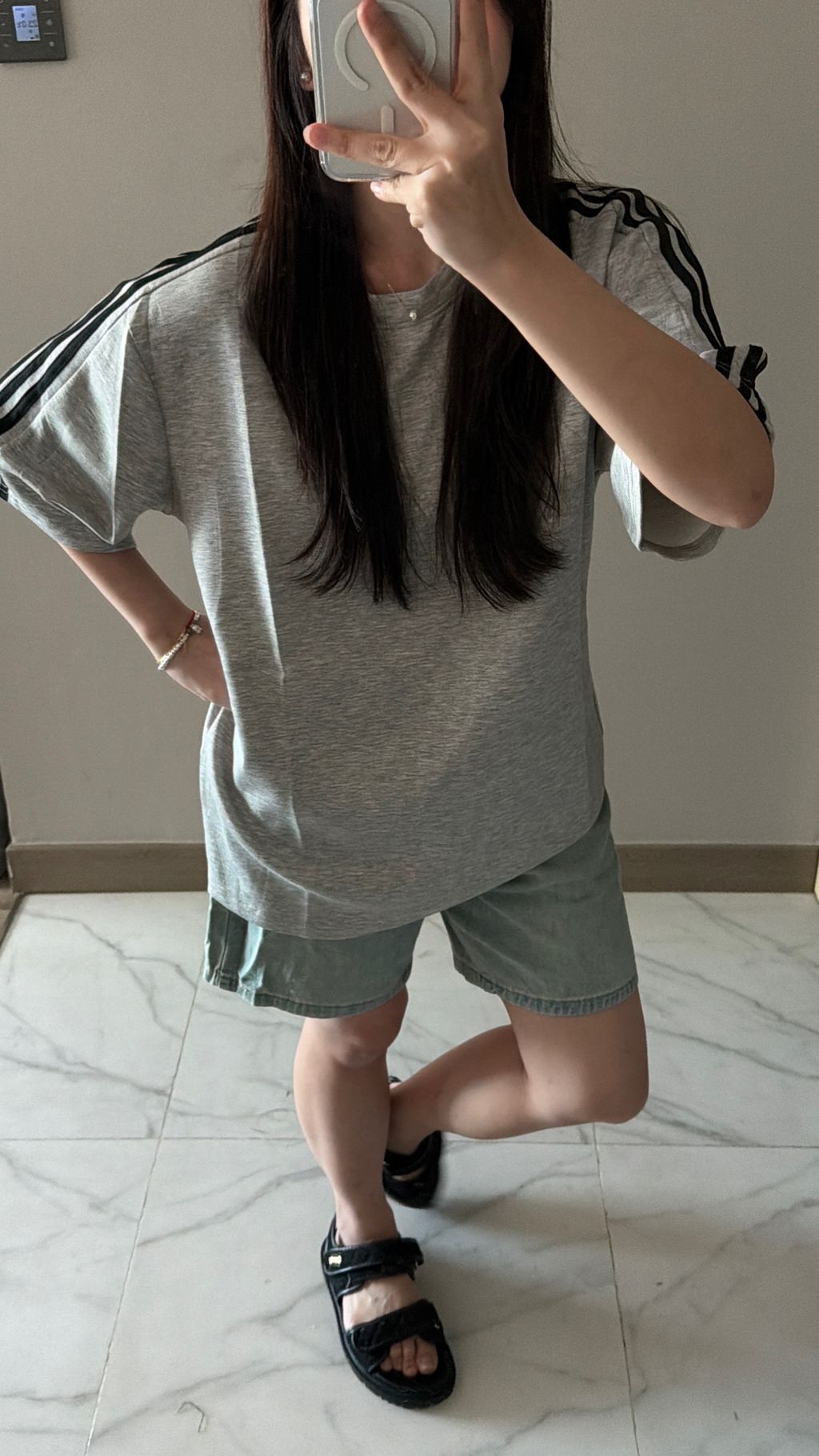 5FC15E45-680F-42BF-BC2B-6DF74B7BA3BD