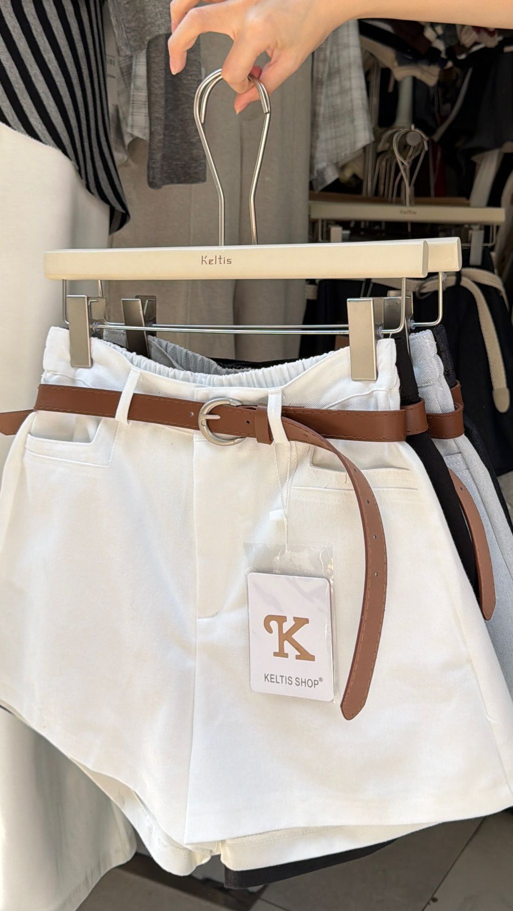 446E947A-46DC-438B-A0C4-839137E6EDEB