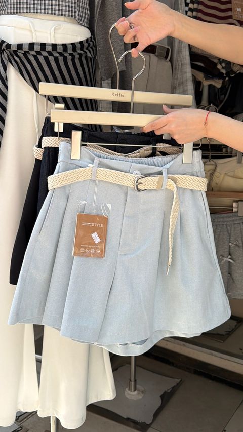 06A4C9B8-E908-427C-9CD5-CB96D5D932AC