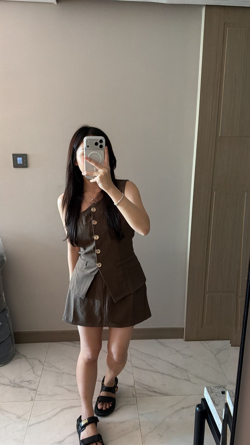 A4D3DC2C-75FC-483C-9A51-42F0DB273093