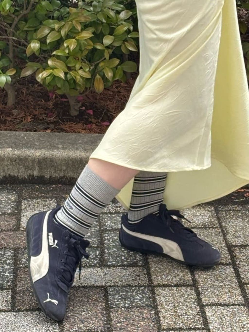 5de404b98d9e776d749772403efc2cb9