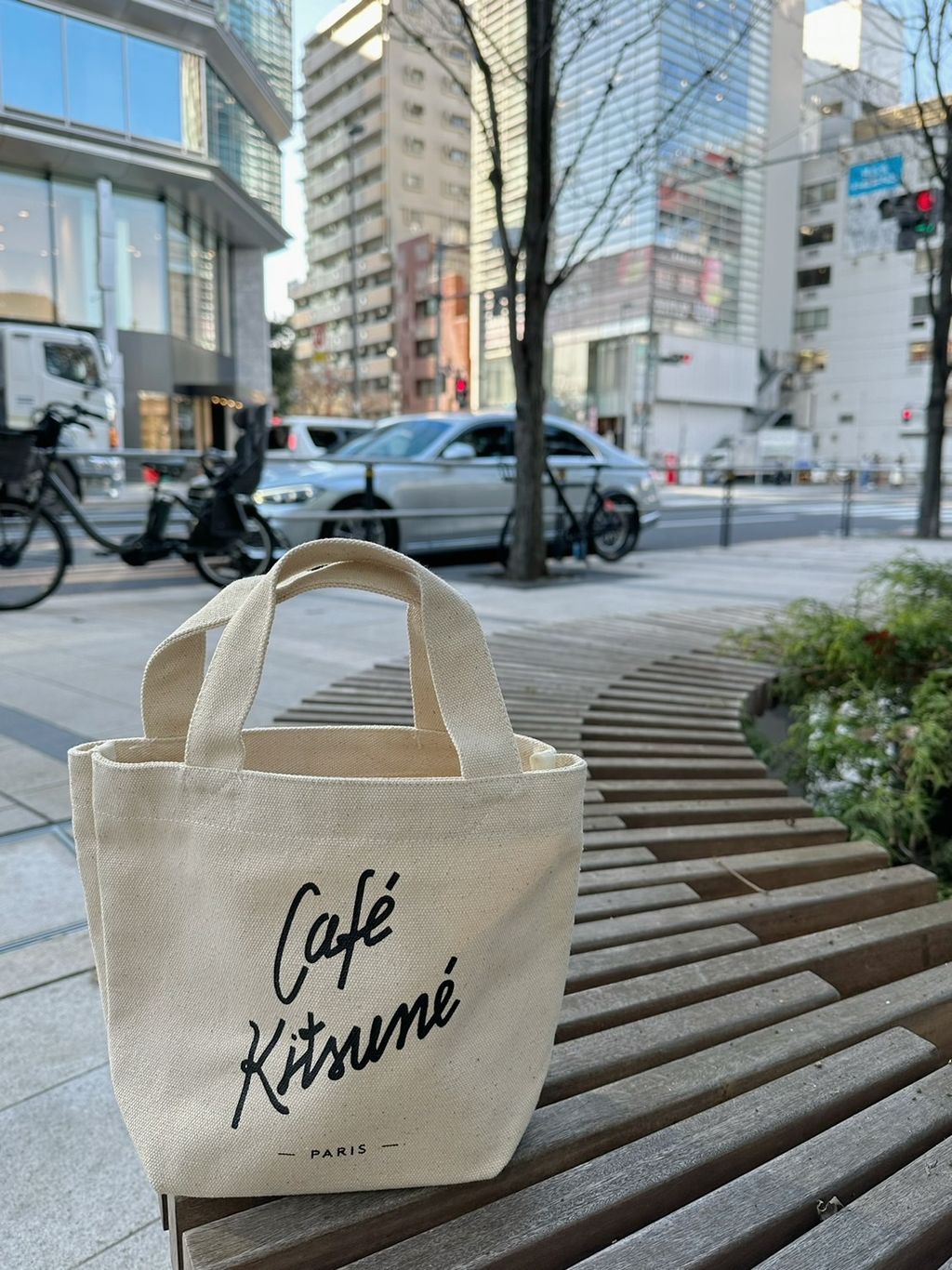 MINI TOTE CAFE KITSUNE BK