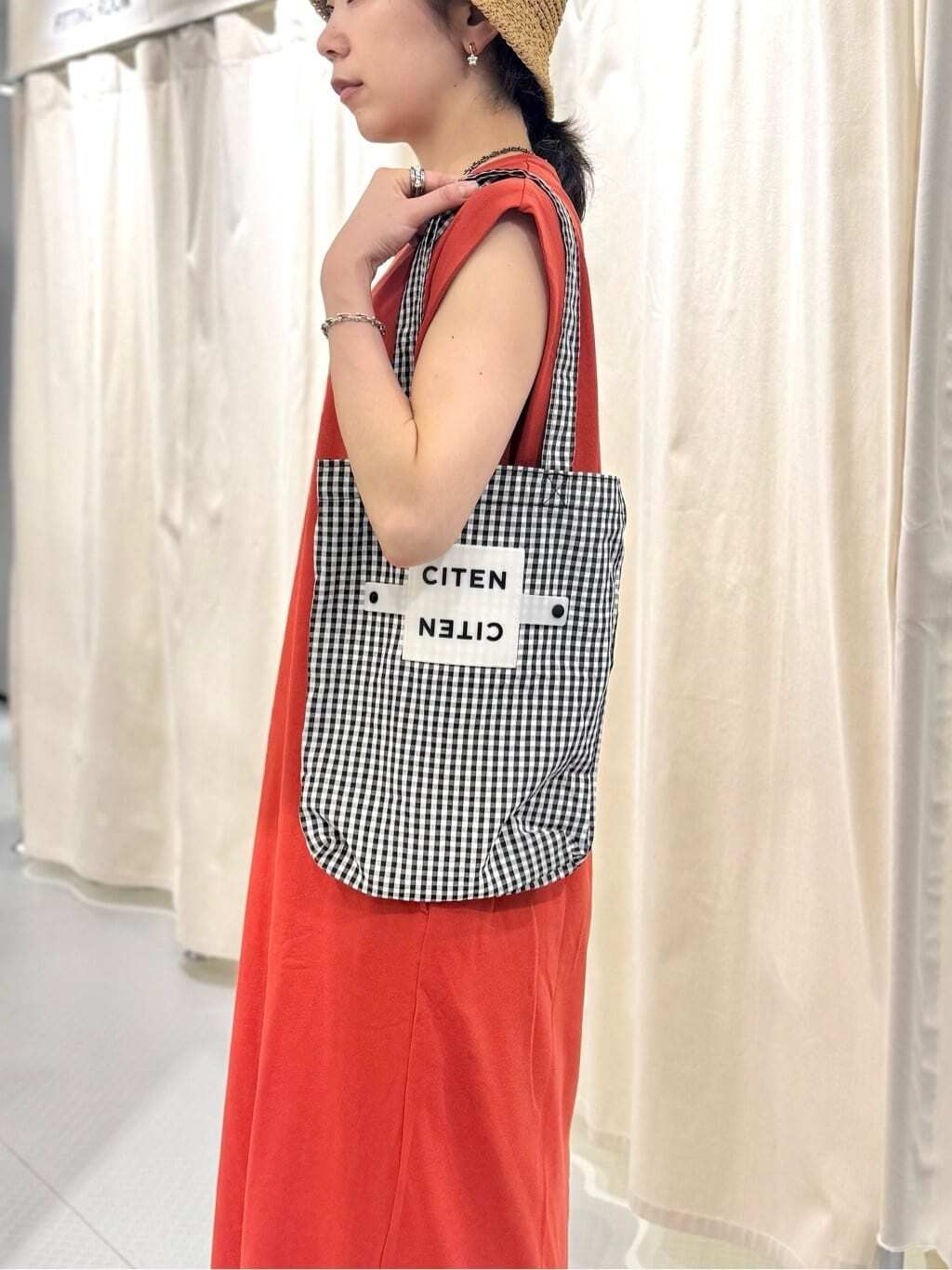 7da0adea255fa02fd2630eaa47204e24