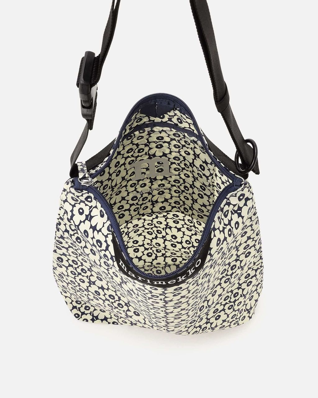 52_1_52254294575_detail_03