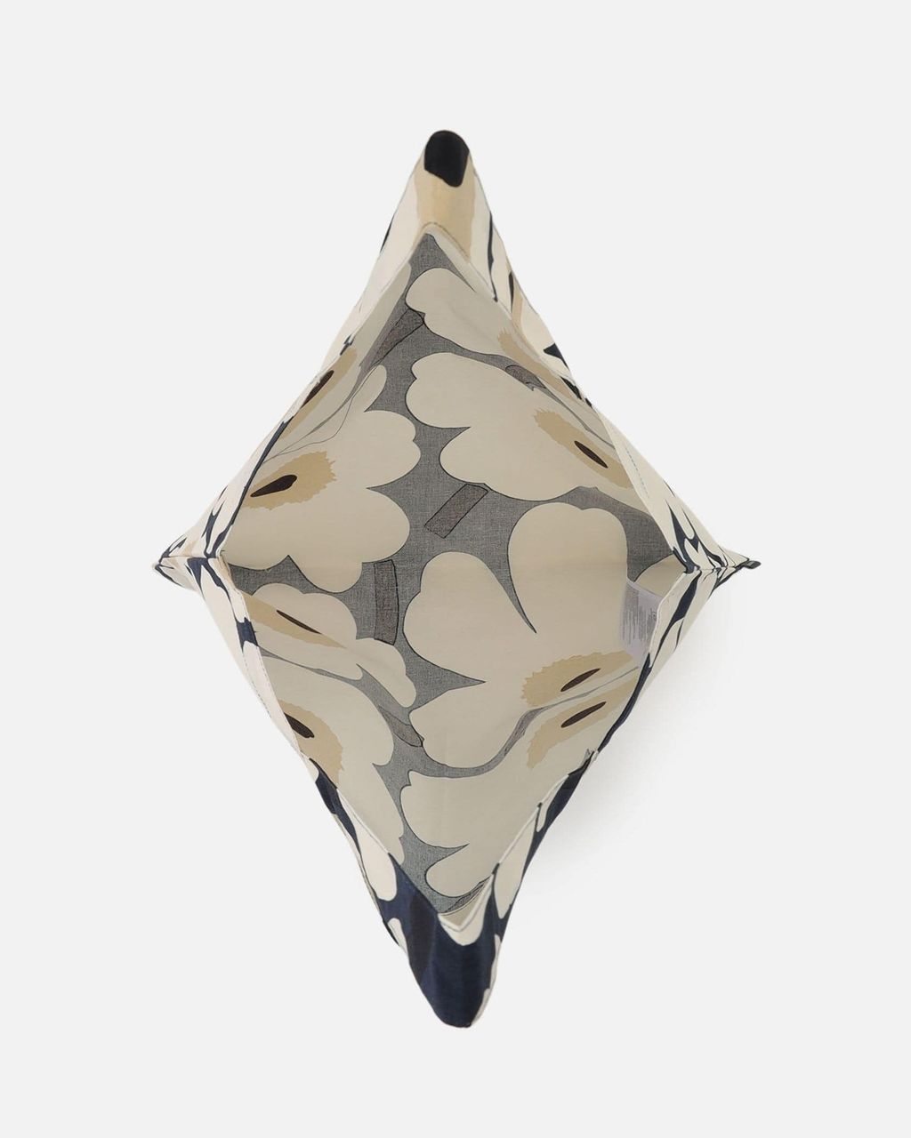 52_1_52259474528_detail_03