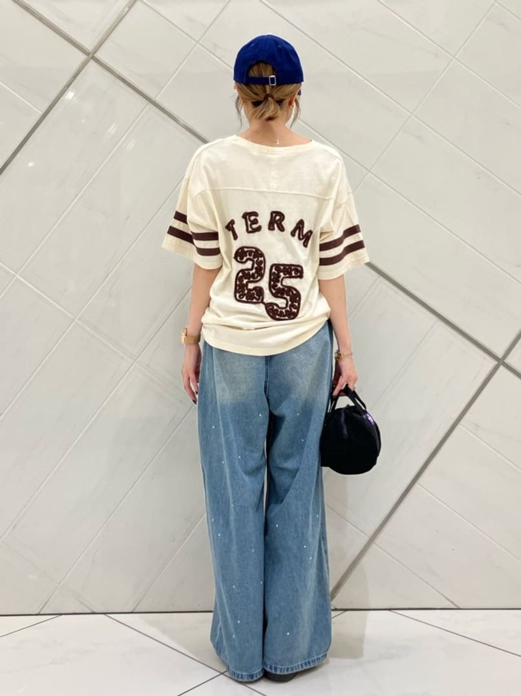 86b5631feca36c349b5a06e5e7d8263b