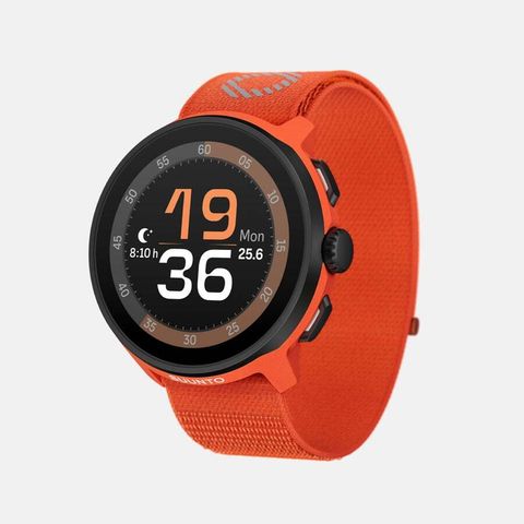 suunto-run-coral-orange-perspective-quarter-1600x1600px