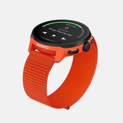 suunto-run-coral-orange-perspective-top-quarter-1600x1600px