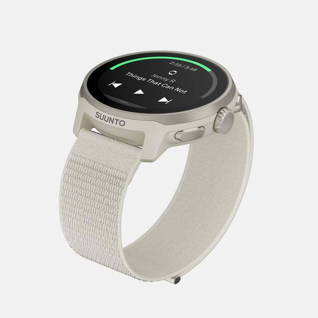 suunto-run-frost-gray-perspective-top-quarter-1600x1600px