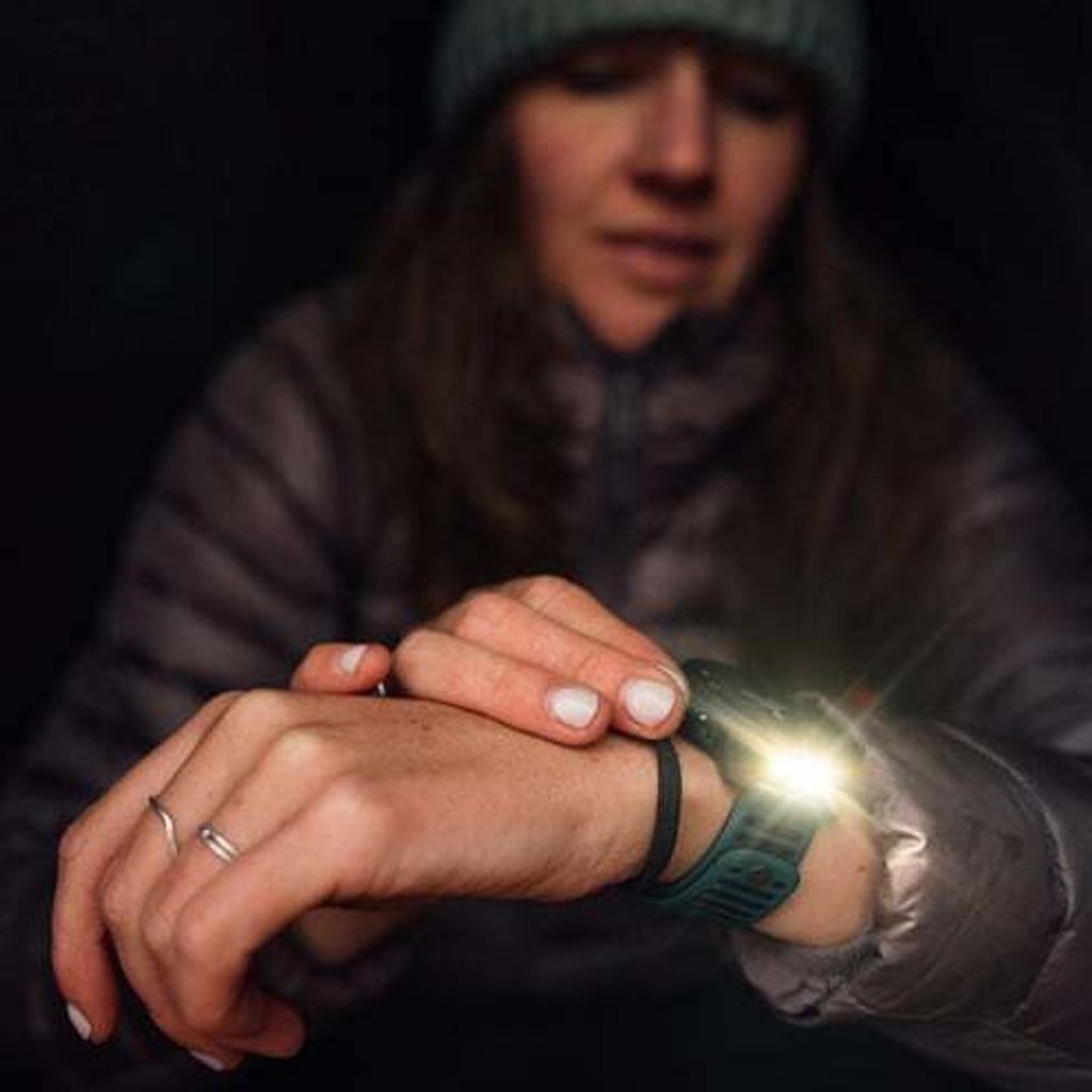 suunto-vertical-2-pine-green-action-image