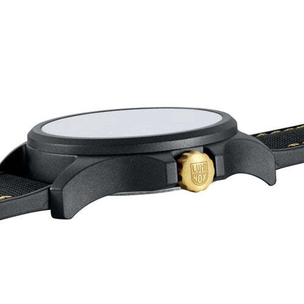 XL.1970.HY.N.SET-SIS-1080px-_2025_30a07848-d954-41fe-b05d-e4a7d3870149