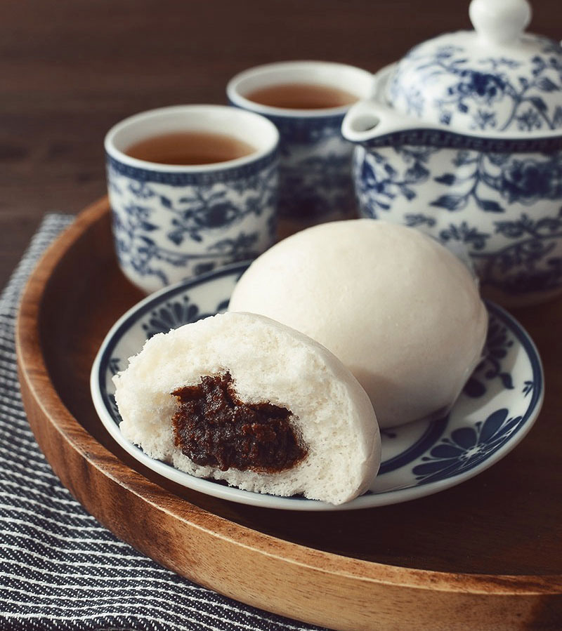 Products-steamed-bun-red-bean-product-presentation-WF.jpg