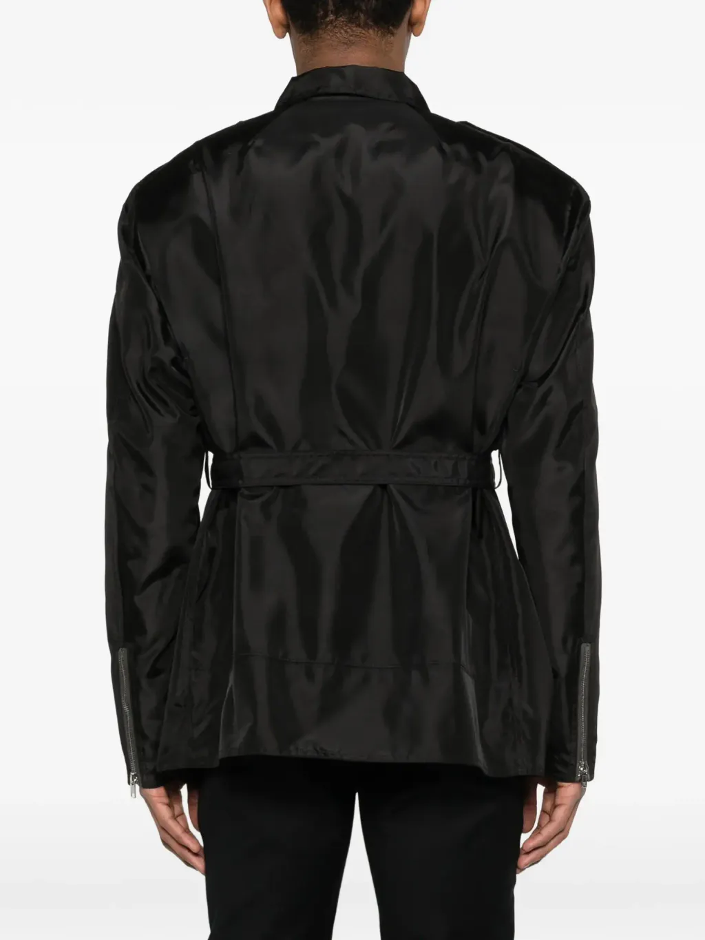 34563062_66015152_2048