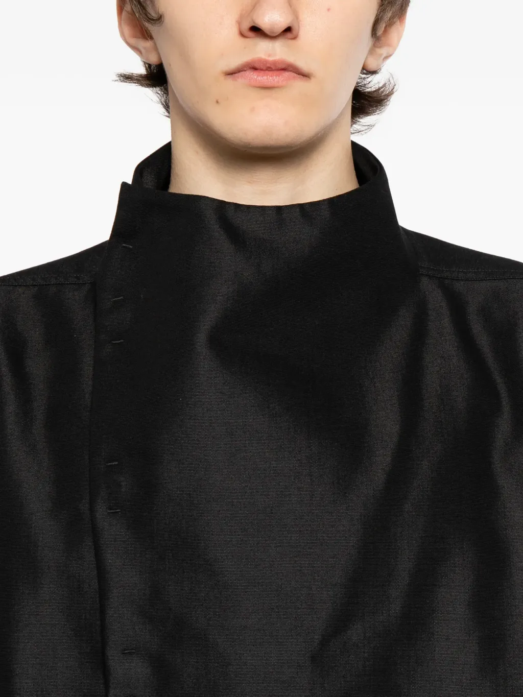 33491474_64996288_2048