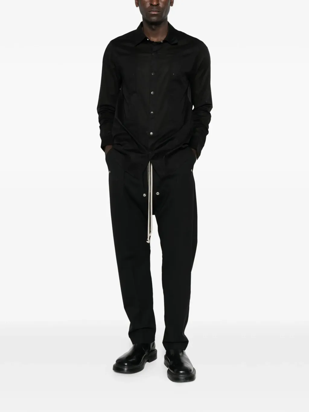 34190845_65384341_2048