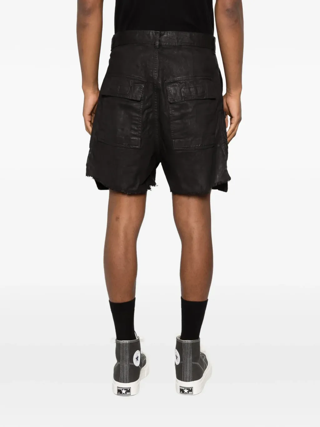 33713995_64648545_2048