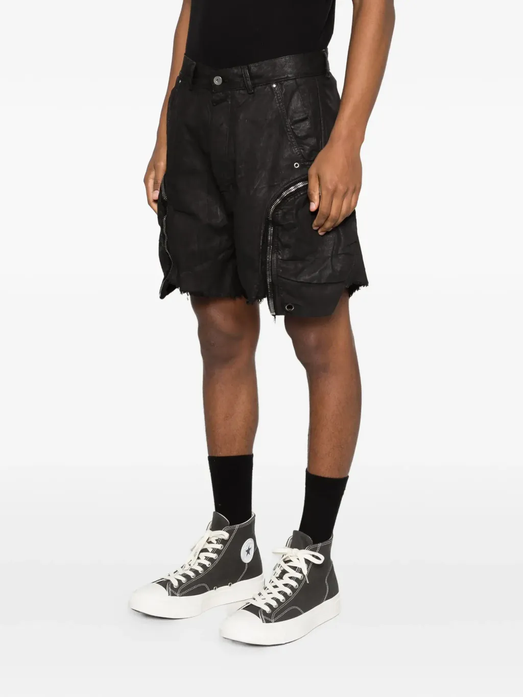 33713995_64648185_2048