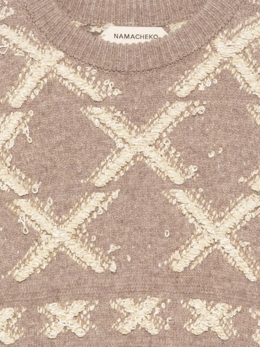 34718301_66032451_2048