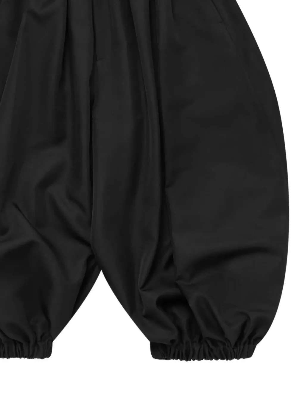 34330160_65583952_2048