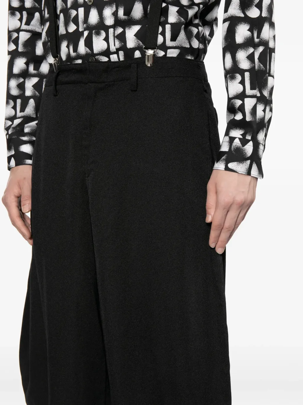 33788281_64914847_2048