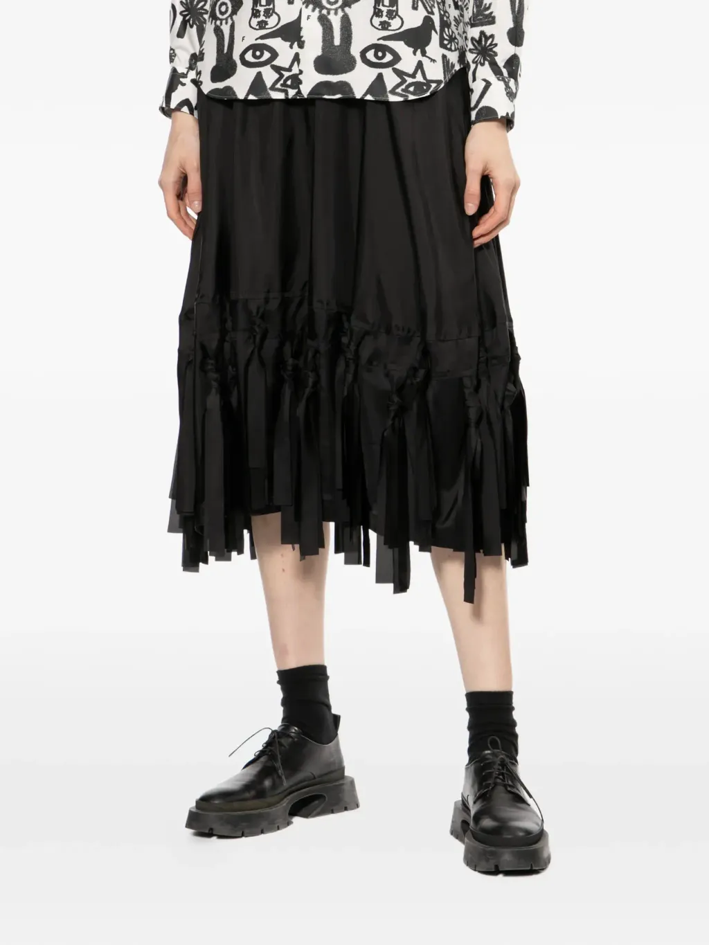 33994079_64912239_2048