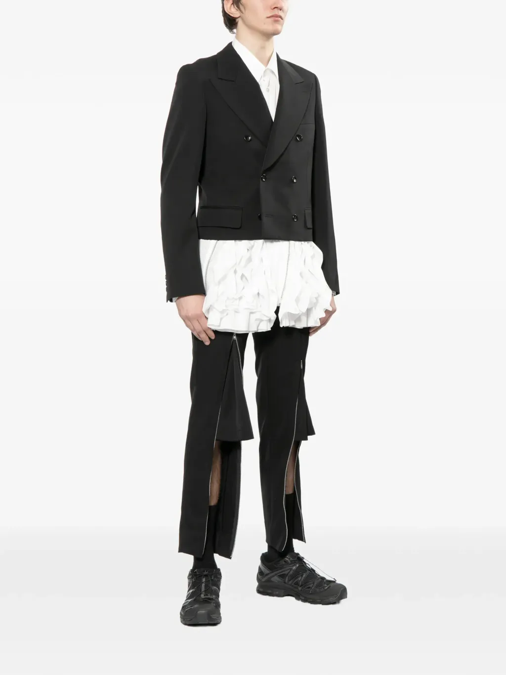 33770477_64759833_2048