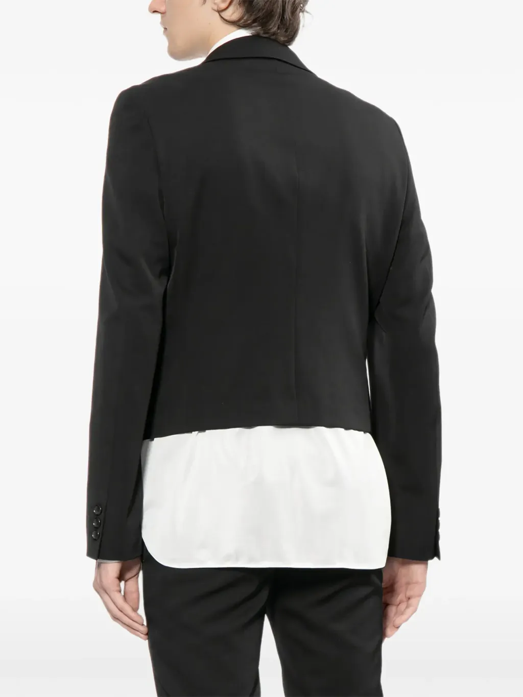 33770477_64788901_2048