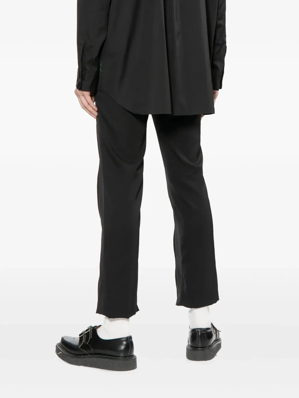 33770420_64892666_2048