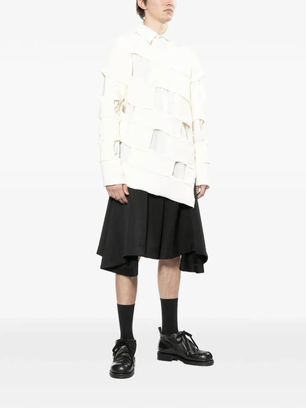 33770495_64757696_2048