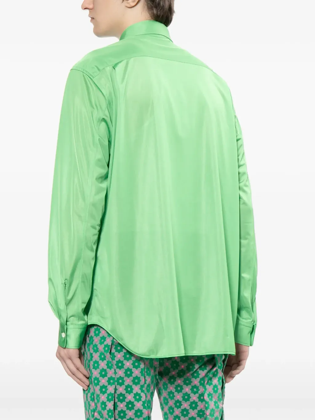 33771454_64788101_2048