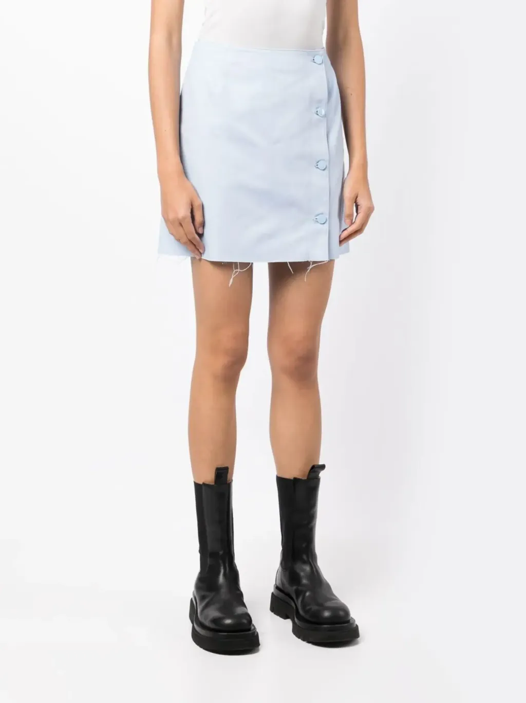 19733293_44263133_2048