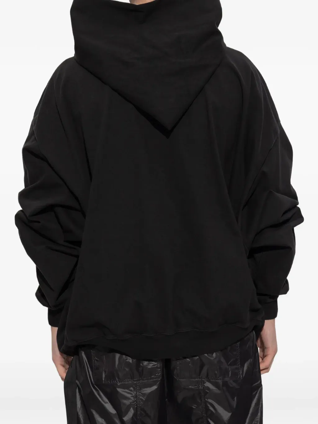 34442182_65928152_2048